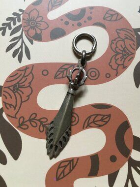 Vintage Tibetan Vajra Sword Pendant - Buddhist Manjushri Wisdom Sword